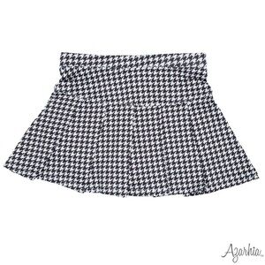 NWOT Girls Azarhia Houndstooth Tennis skort, size 7/8